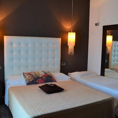 Hotel In - Lounge Room Cazzago  Dış mekan fotoğraf